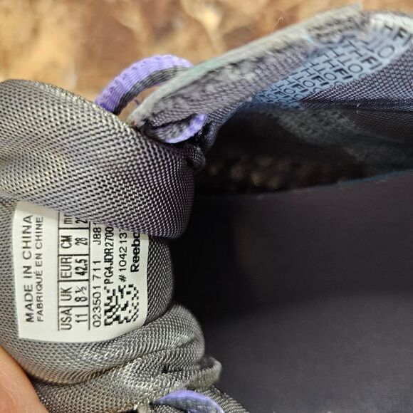 Reebok women's Realflex running  gray shoe size 11.   440 - Picture 8 of 10